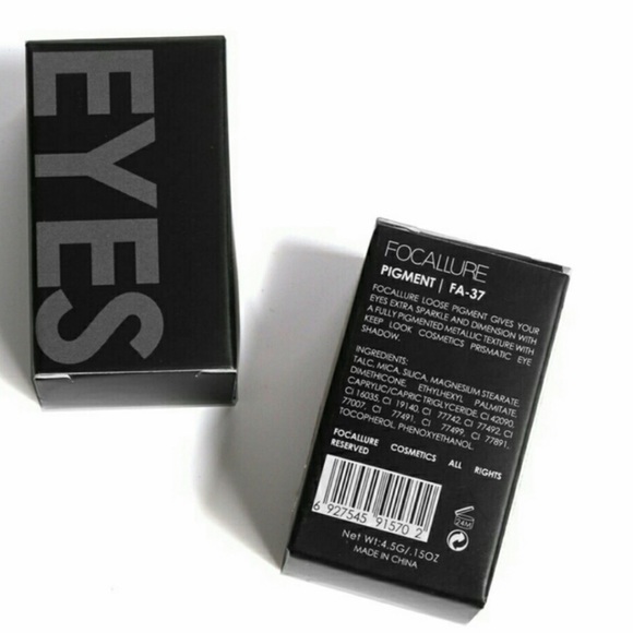 ROSE GOLD EYESHADOW FOCALLURE #12 HIGHLY PIGMENTED EYESHADOW  NEW  🎉HOST PICK🎊 - Picture 2 of 3